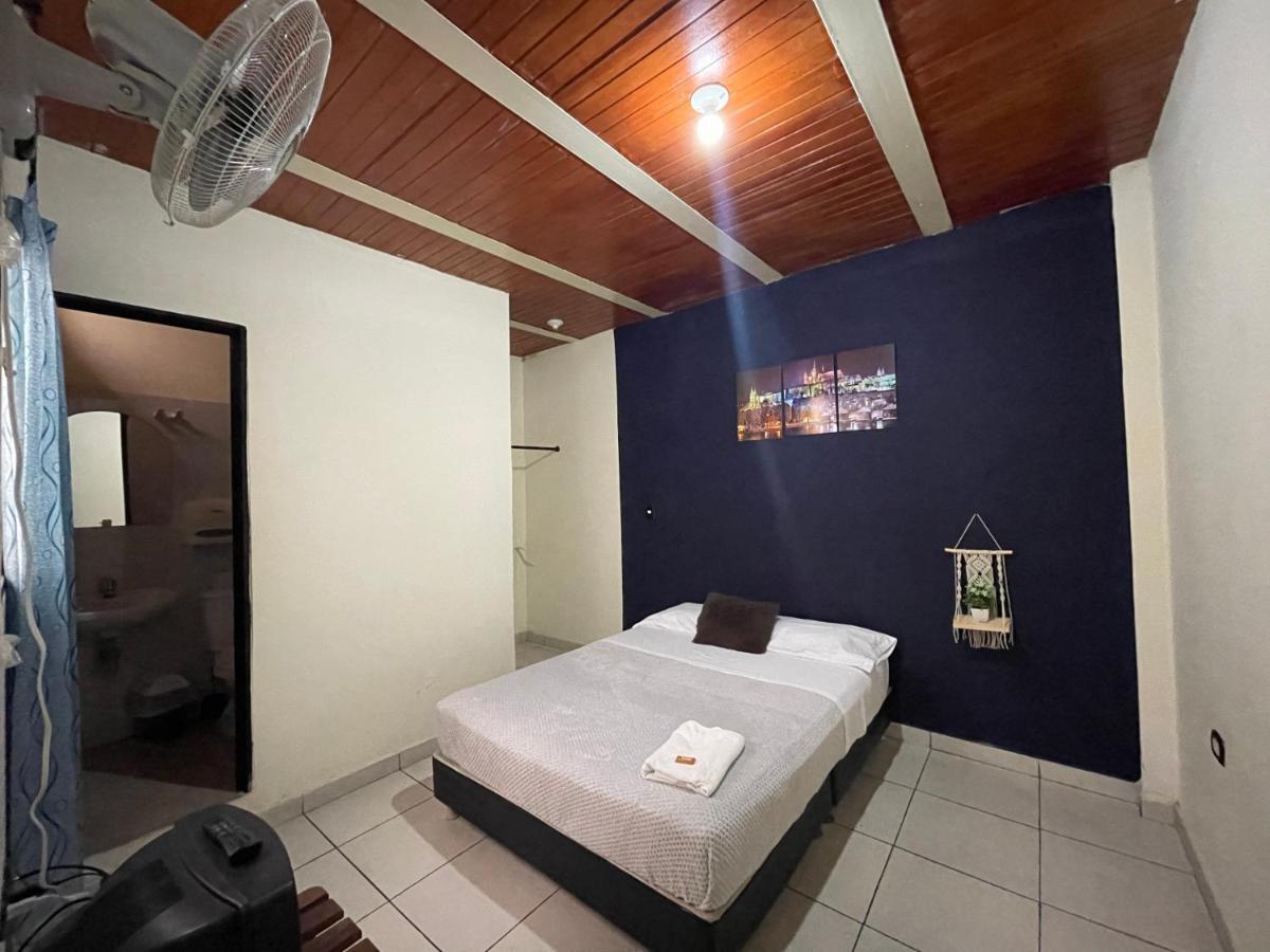 Otono Hostel San Gil Luaran gambar