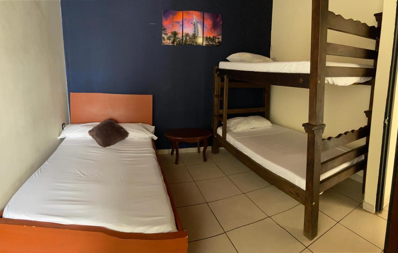 Otono Hostel San Gil Luaran gambar