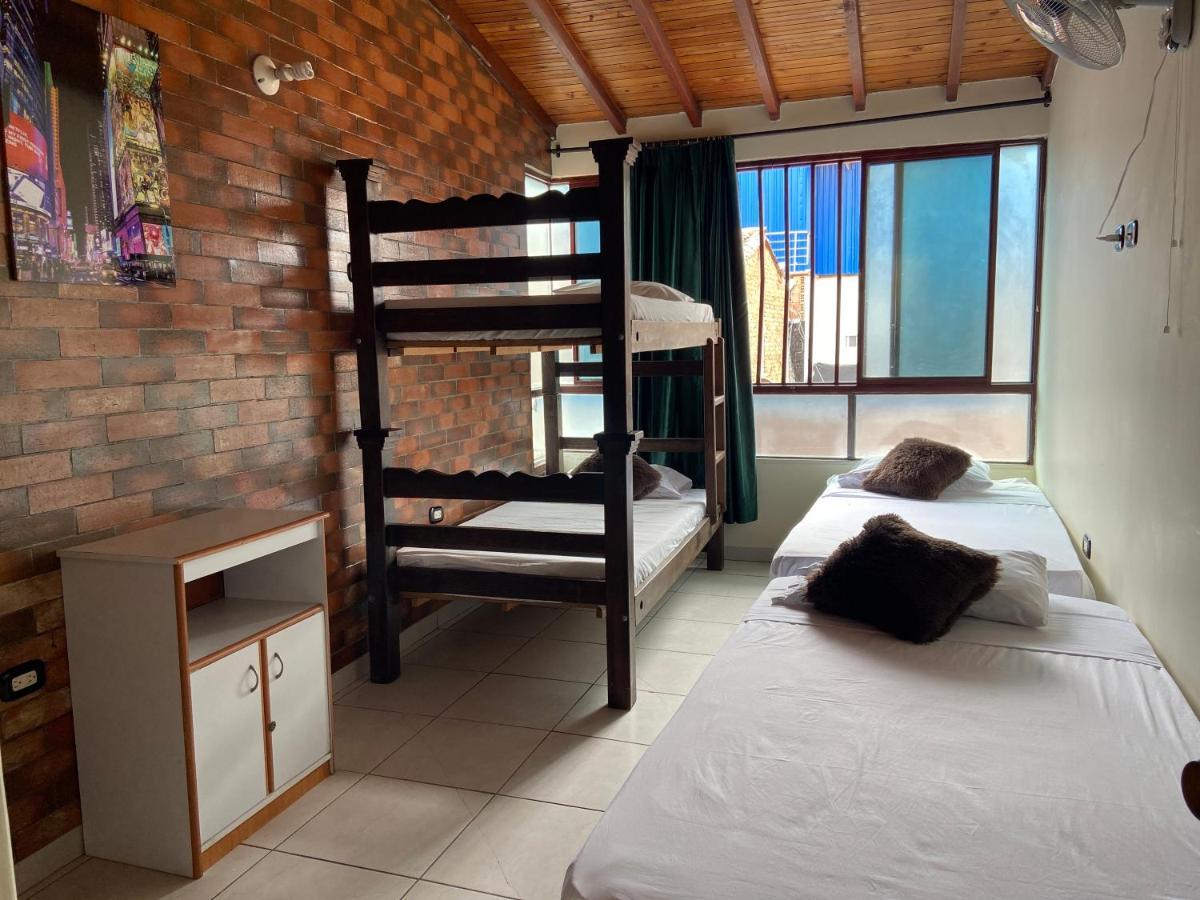 Otono Hostel San Gil Luaran gambar