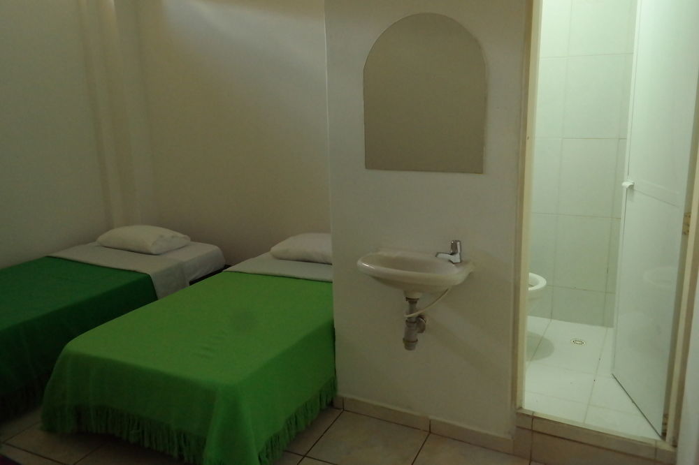 Otono Hostel San Gil Luaran gambar