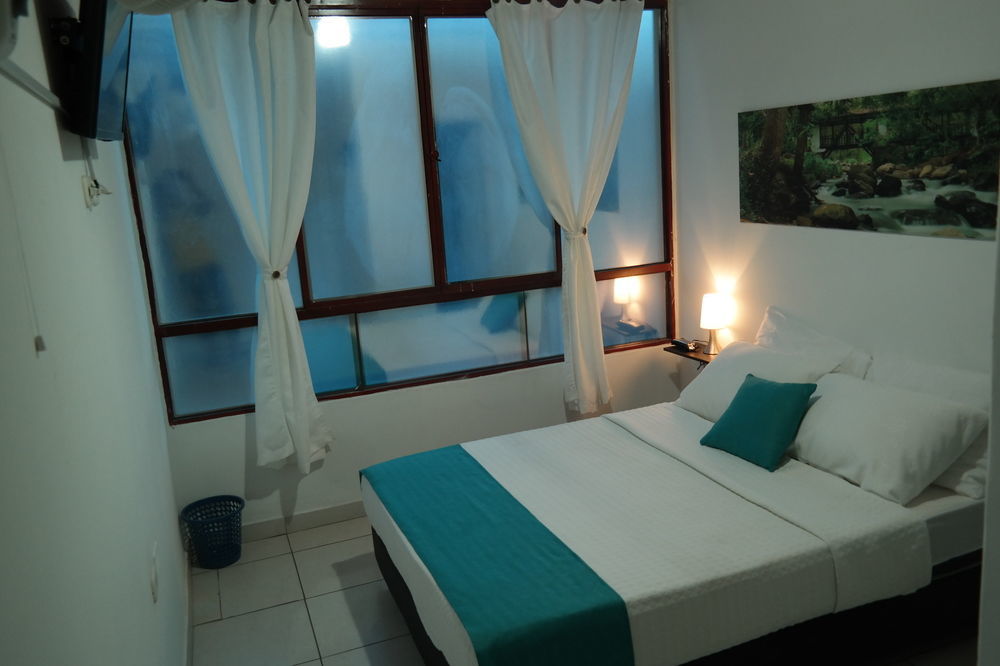 Otono Hostel San Gil Luaran gambar