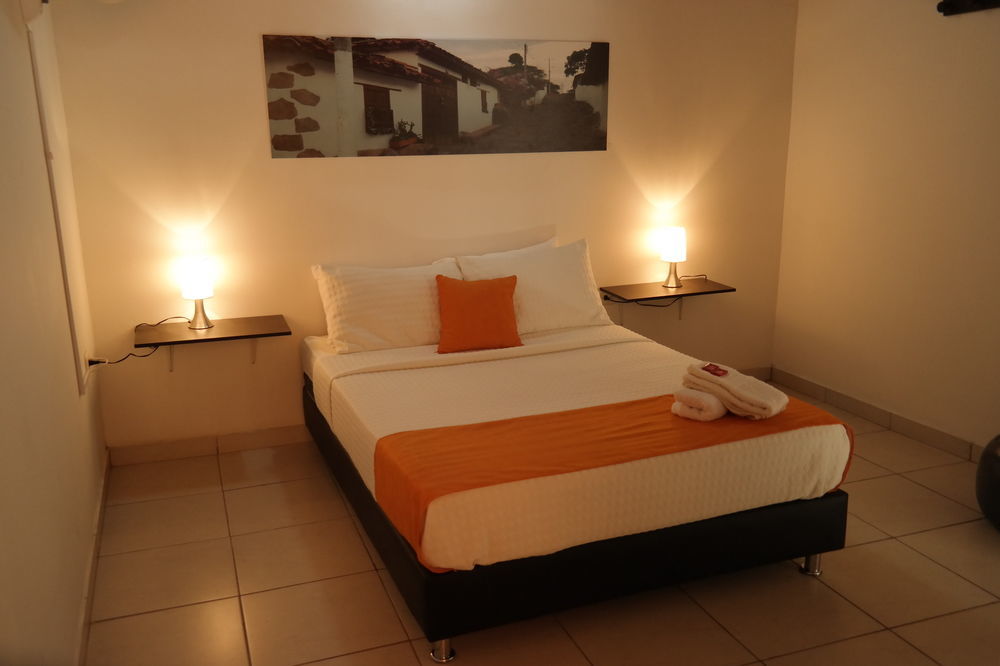 Otono Hostel San Gil Luaran gambar